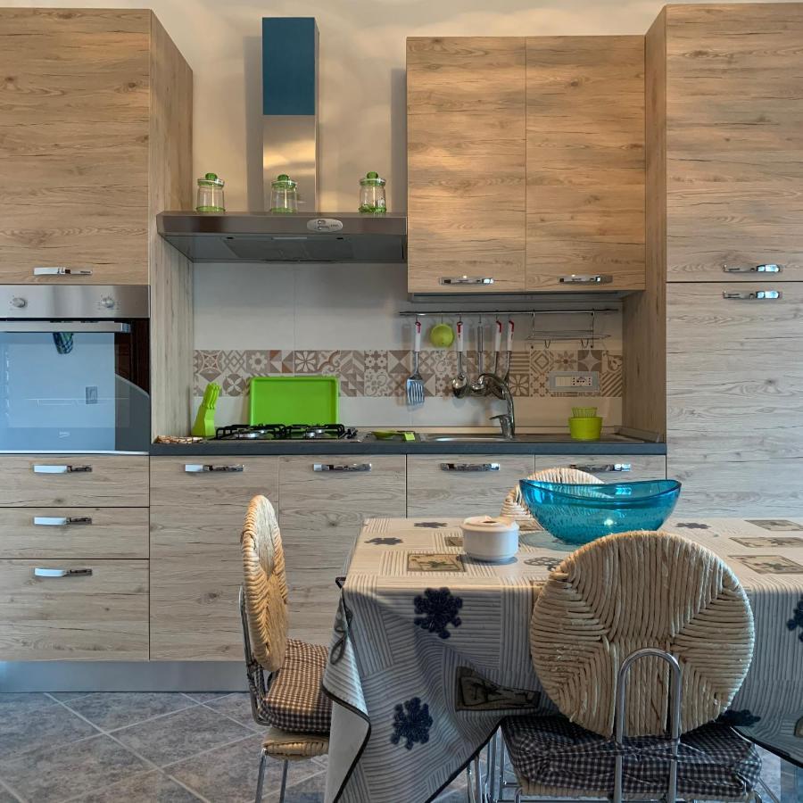 Residenza Il Melograno Villa Budoni Esterno foto