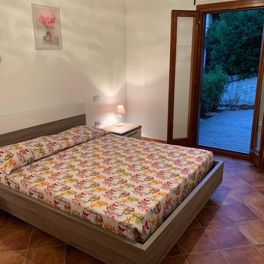 Residenza Il Melograno Villa Budoni Esterno foto
