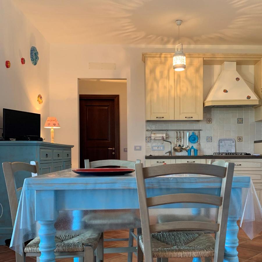 Residenza Il Melograno Villa Budoni Esterno foto