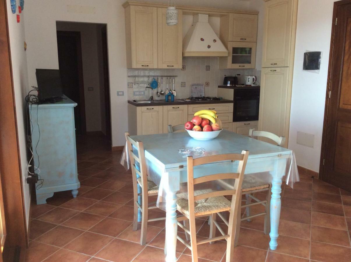 Residenza Il Melograno Villa Budoni Esterno foto