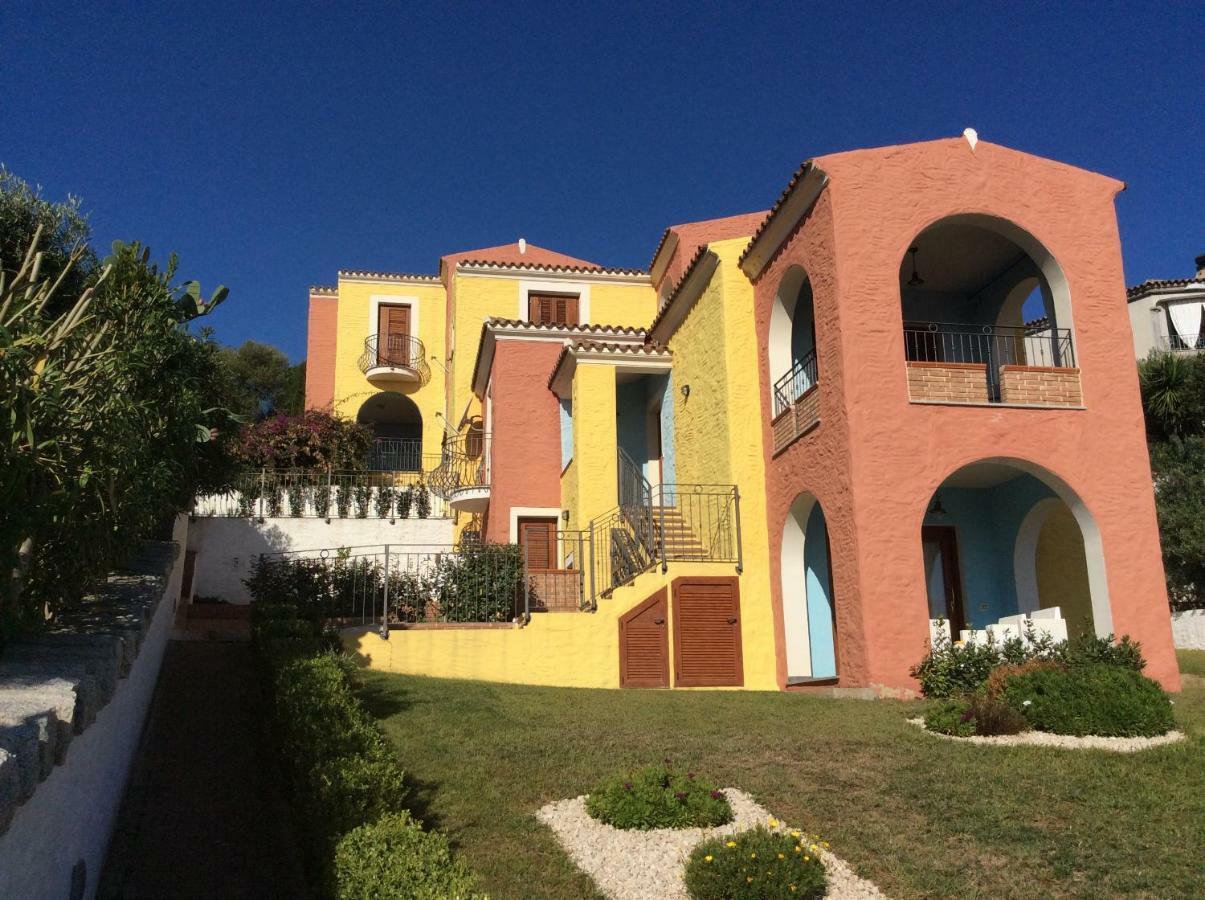 Residenza Il Melograno Villa Budoni Esterno foto