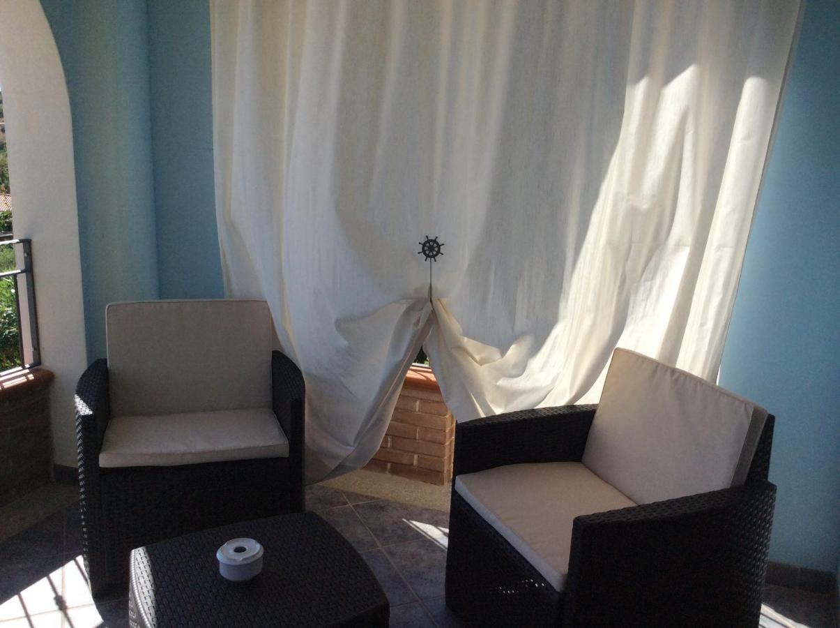 Residenza Il Melograno Villa Budoni Esterno foto