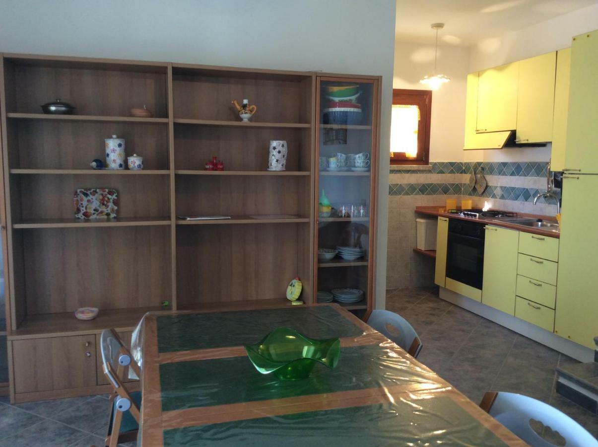 Residenza Il Melograno Villa Budoni Esterno foto
