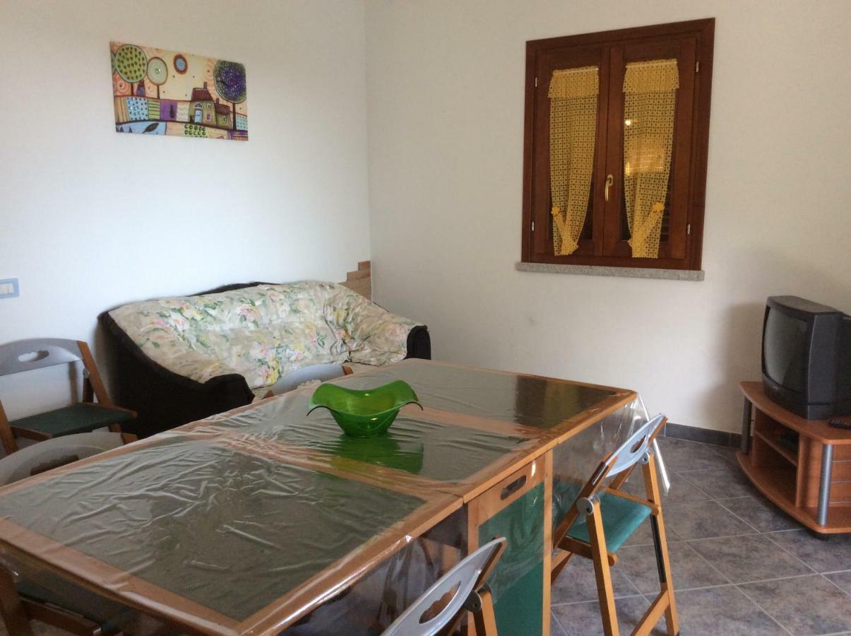 Residenza Il Melograno Villa Budoni Esterno foto