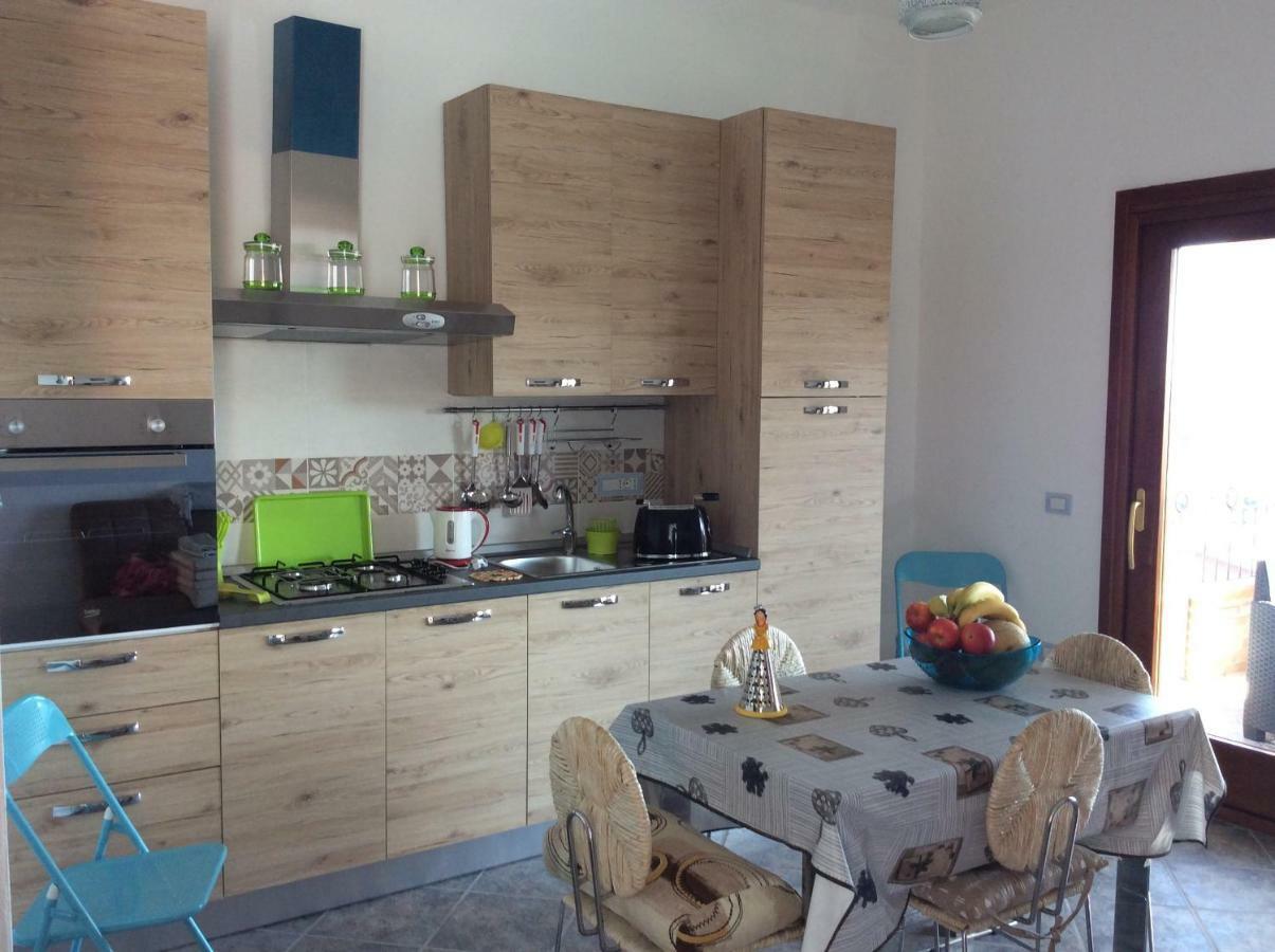 Residenza Il Melograno Villa Budoni Esterno foto